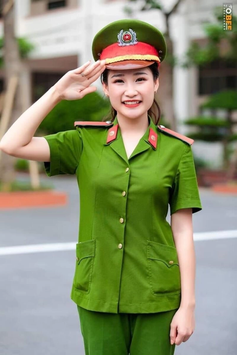 Top 30 hình ảnh nữ cảnh sát xinh đẹp, xinh như “hot girl”