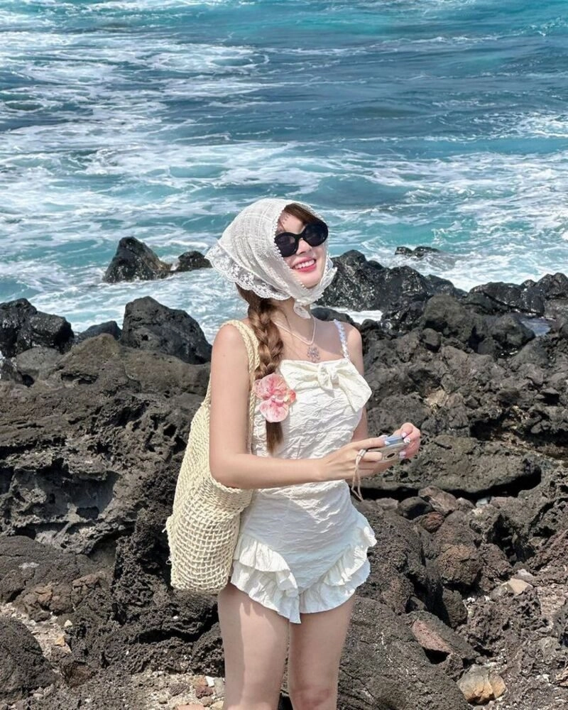 ảnh gái xinh đeo kính 2k7