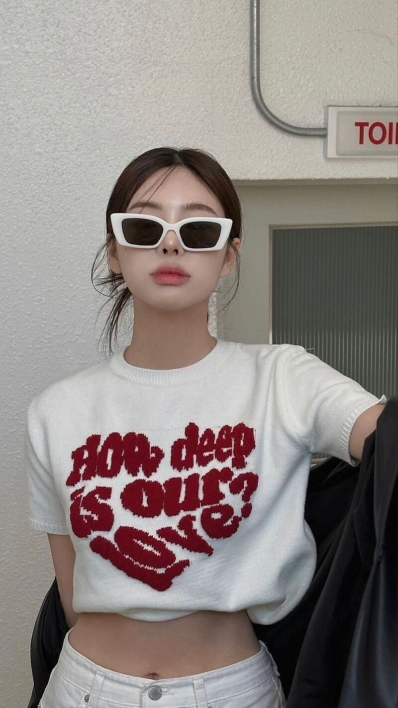 ảnh gái xinh đeo kính 2k5