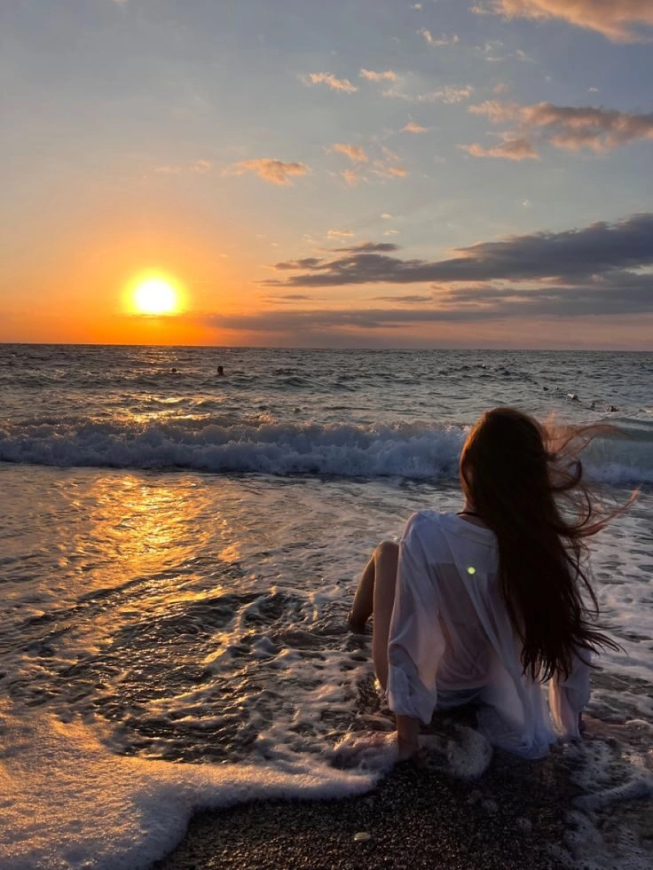 ảnh chụp sau lưng buồn