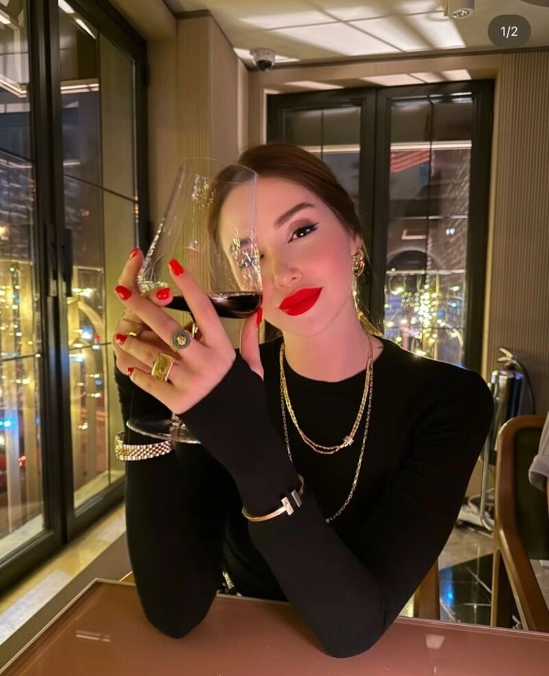 ảnh gái đi bar đẹp