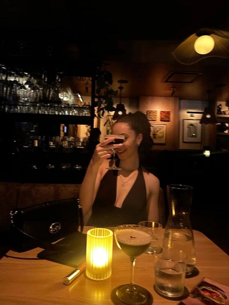 ảnh gái đi bar đẹp