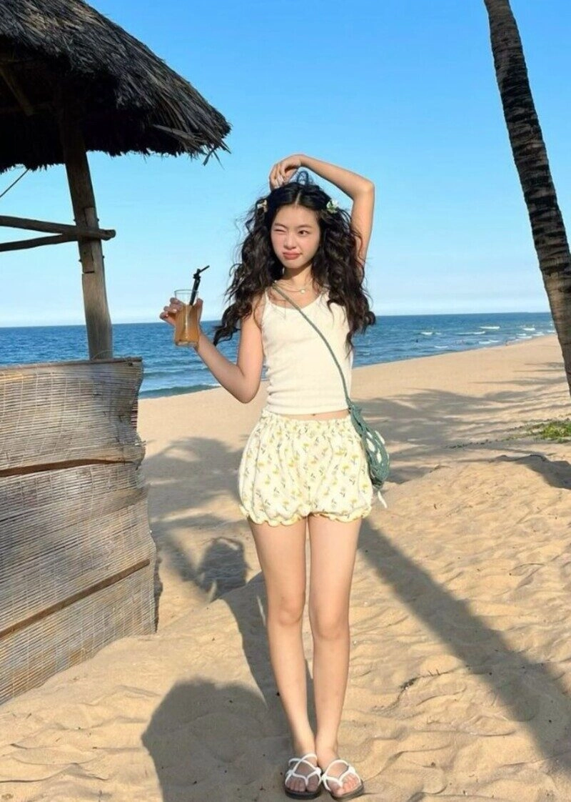 ảnh gái đi biển