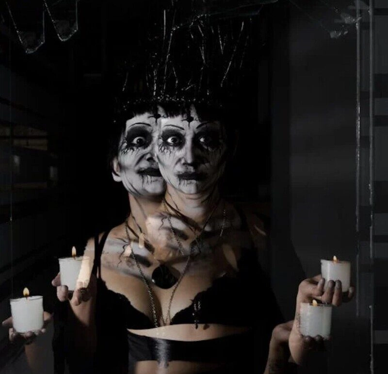 hình ảnh ảo giác cô gái