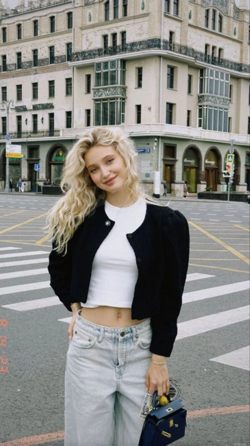 hình ảnh cô gái hà lan