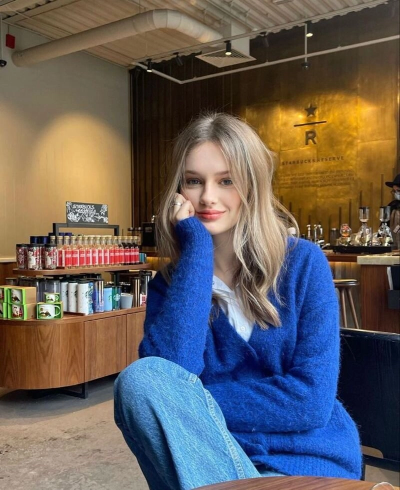 hình ảnh cô gái hà lan