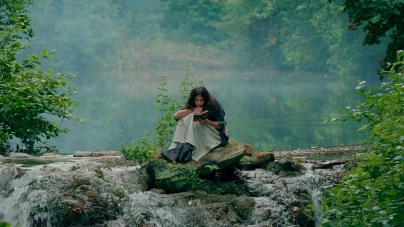 ảnh bìa tâm trạng buồn con gái