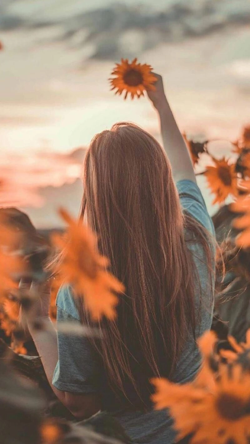 ảnh bóng lưng cô gái