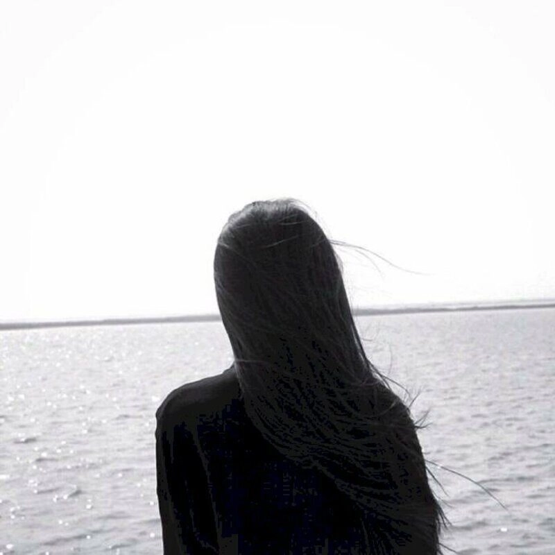 ảnh bóng lưng cô gái