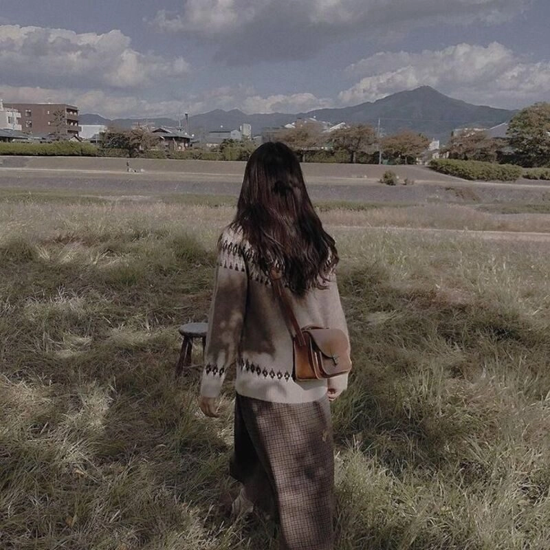 ảnh bóng lưng cô gái