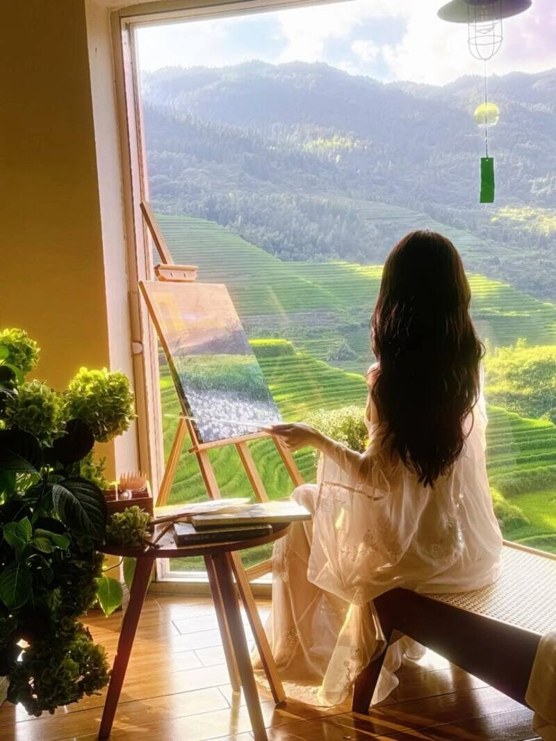 ảnh chụp sau lưng buồn