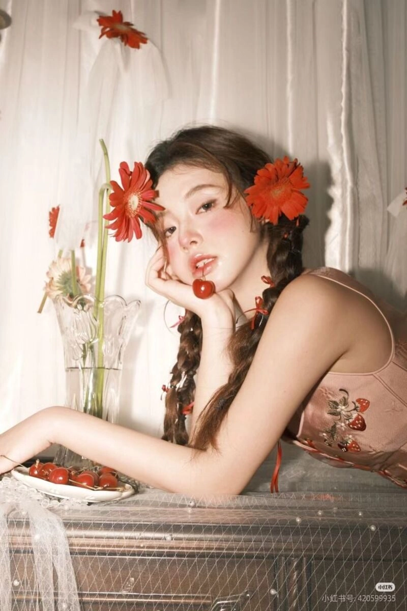 ảnh cô gái nghệ thuật