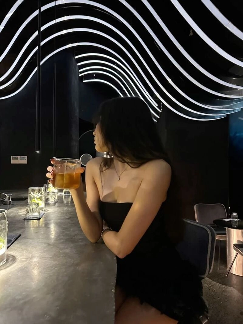 ảnh con gái nhậu say