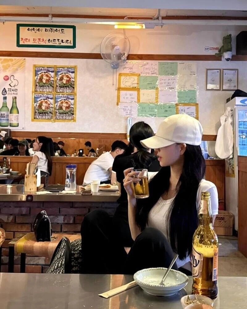 ảnh con gái nhậu say