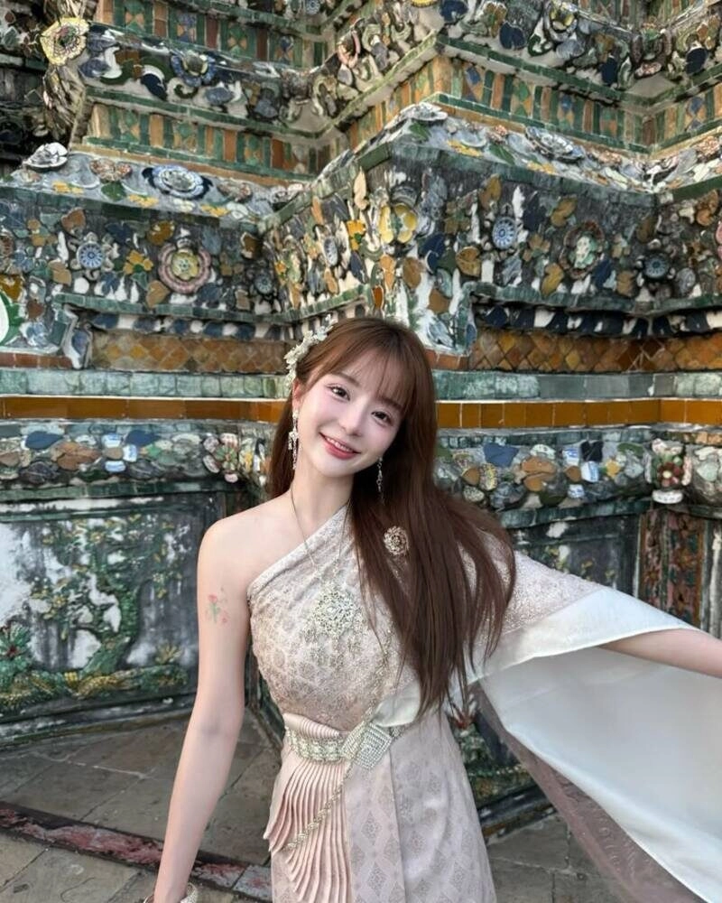 ảnh gái thái lan mặc trang phục truyền thống