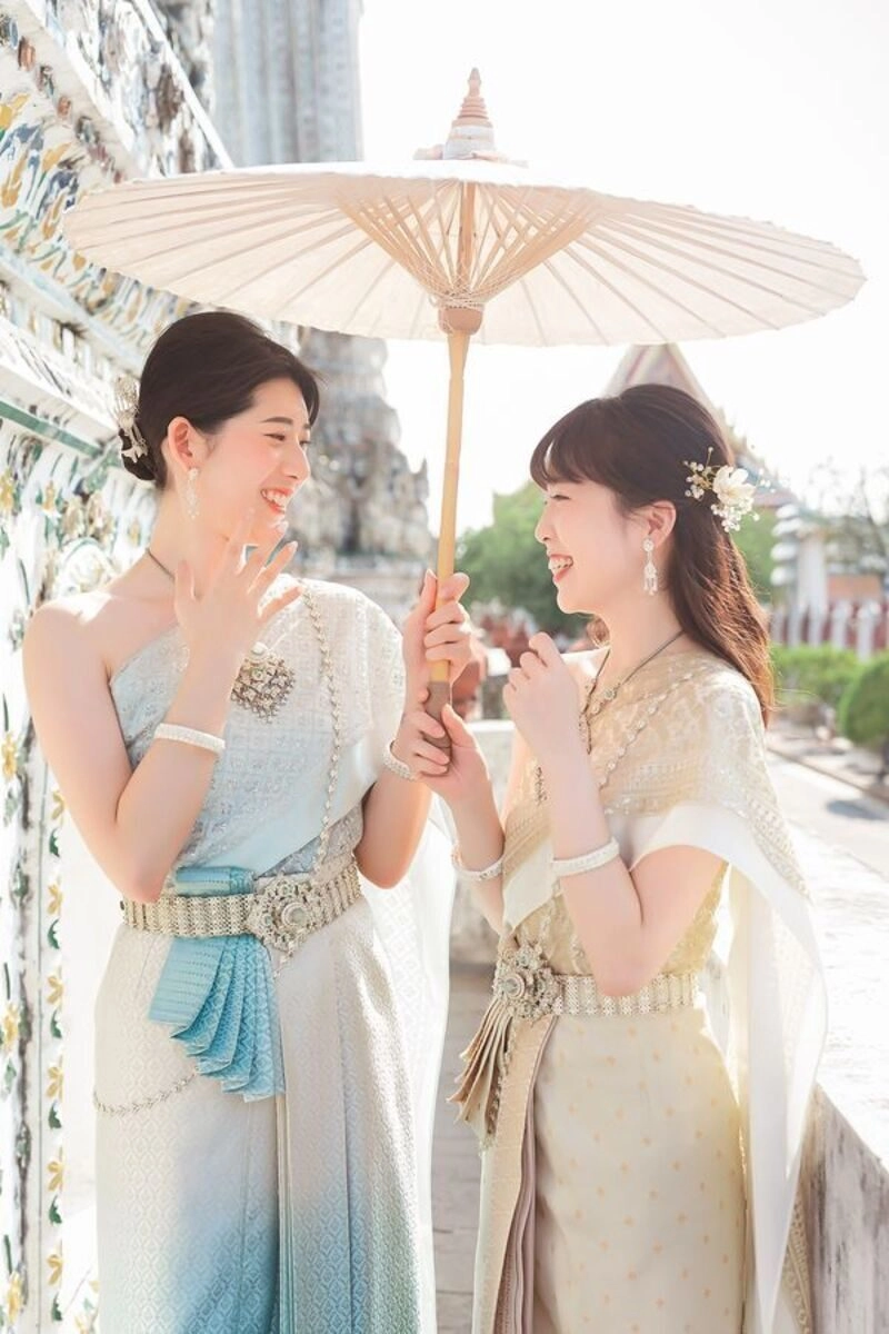 ảnh gái thái lan mặc trang phục truyền thống