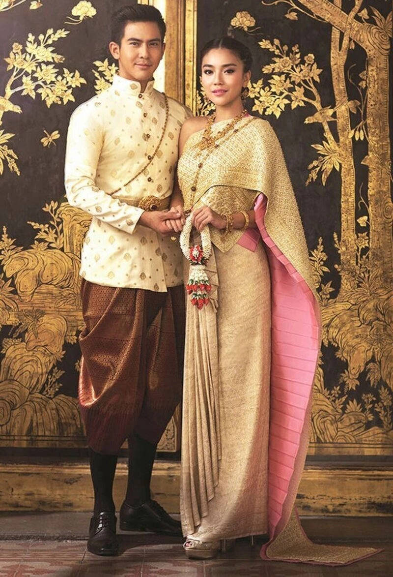 ảnh gái thái lan mặc trang phục truyền thống