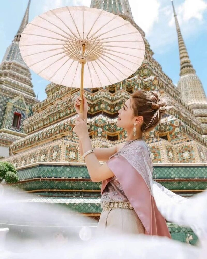 ảnh gái thái lan mặc trang phục truyền thống