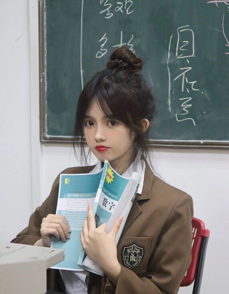 ảnh gái xinh búi tóc