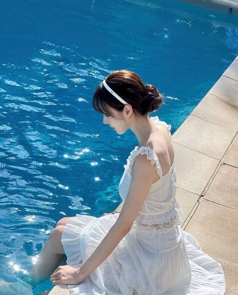 ảnh gái xinh búi tóc