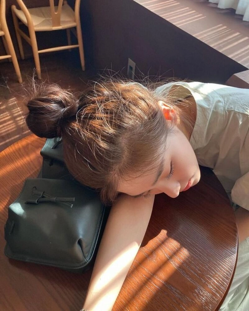 ảnh gái xinh búi tóc