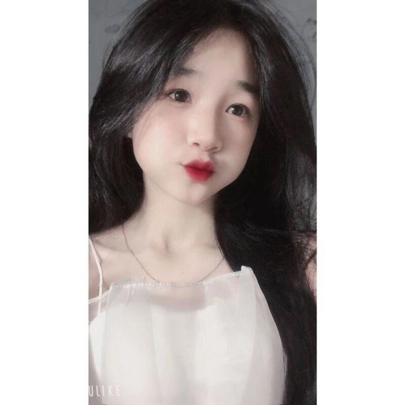 ảnh gái xinh chu mỏ