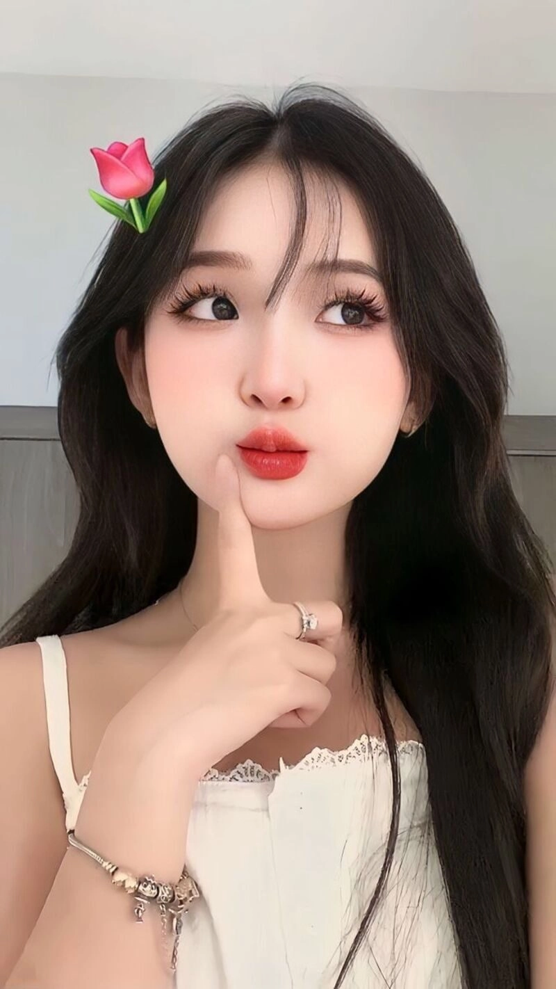 ảnh gái xinh chu mỏ