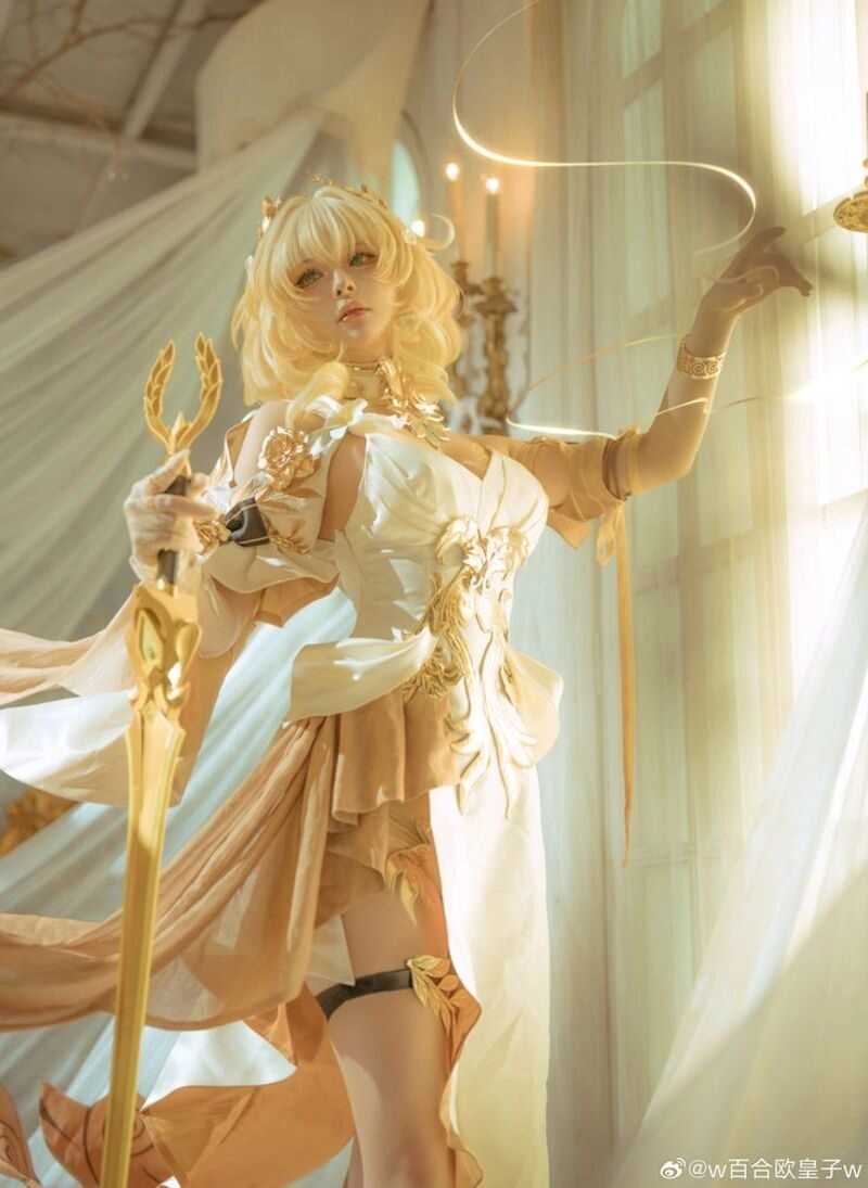 ảnh gái xinh cosplay nhân vật anime