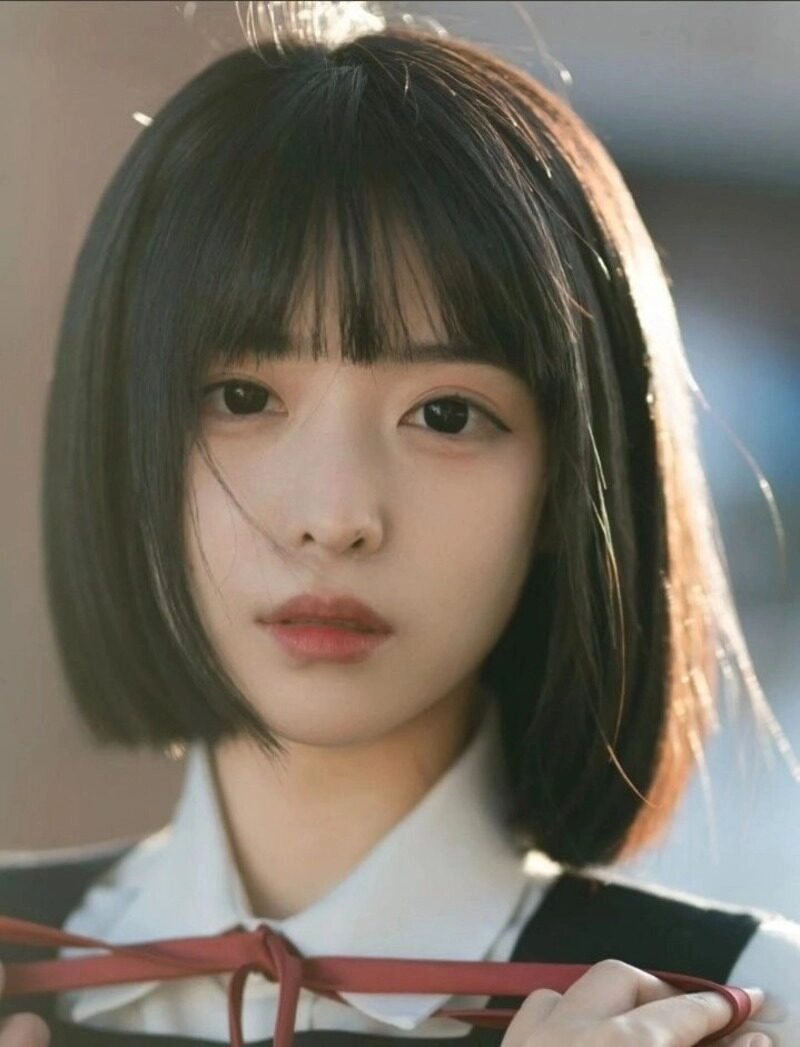 hình ảnh cô gái độc thân vui vẻ