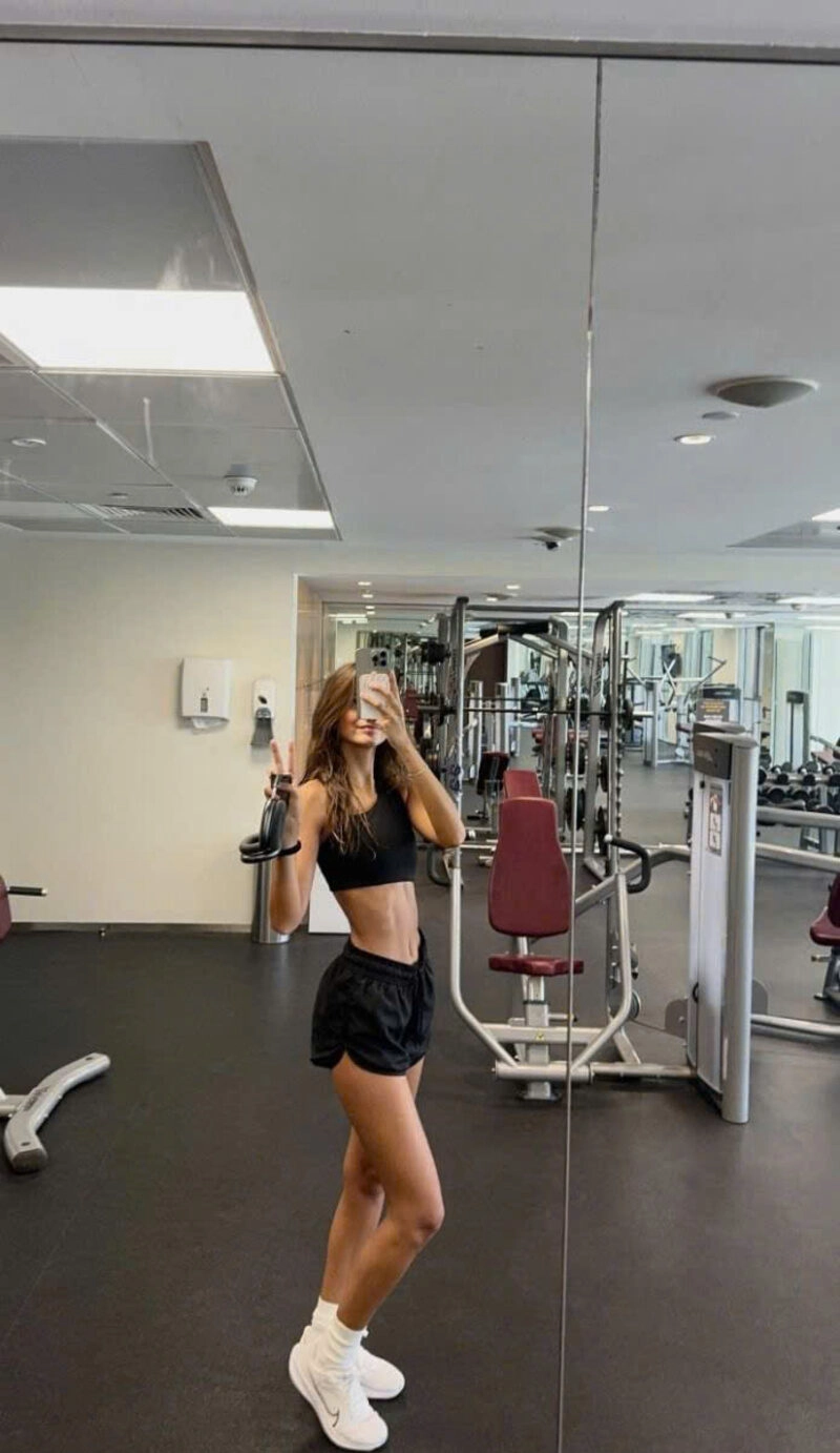 Hình ảnh gái khoe dáng xinh đẹp