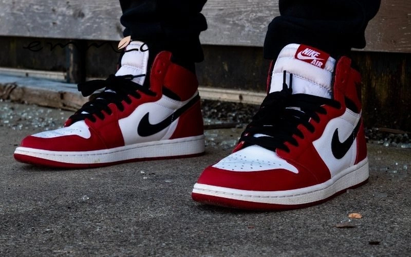 cách phối đồ với giày sneakers